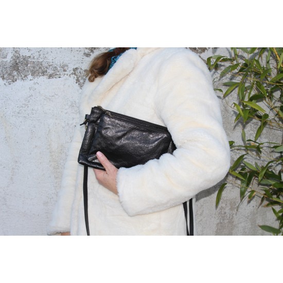 Delphi black phone bag